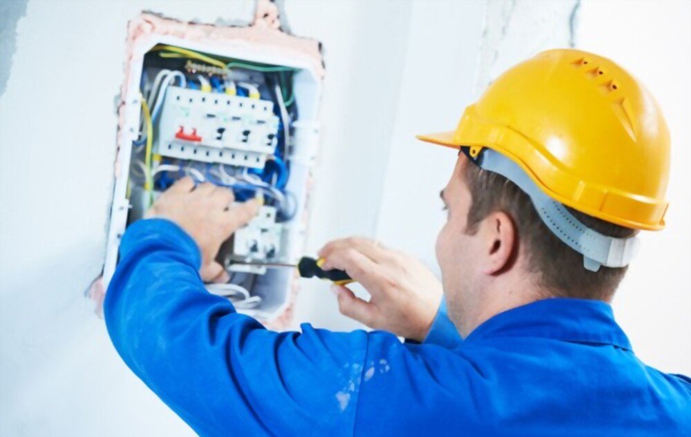 Fuse box installation